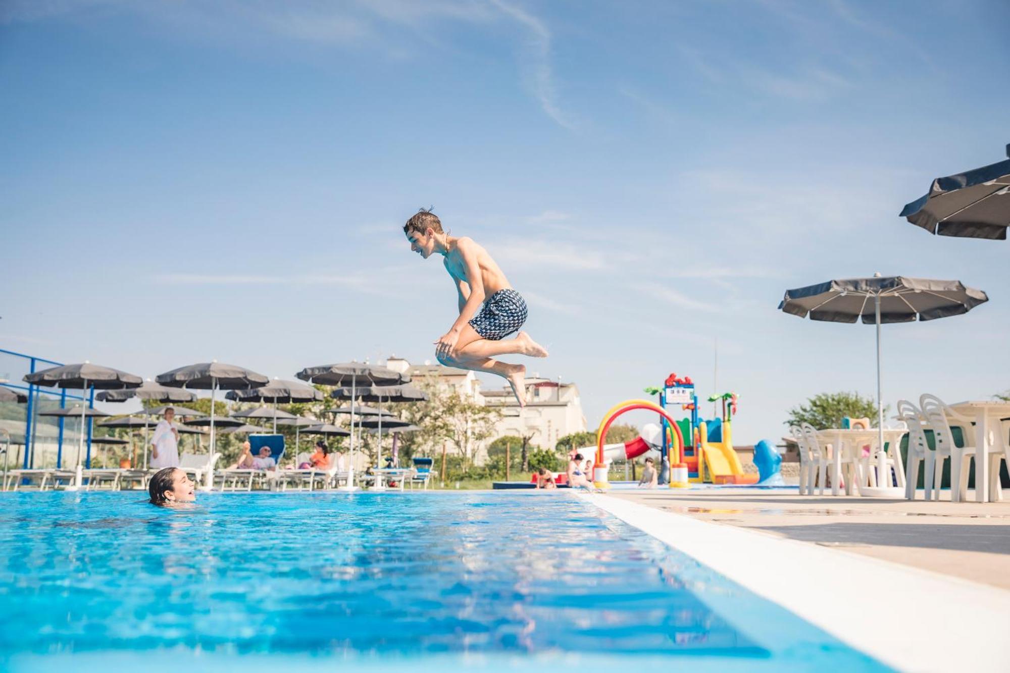 Hotel Baya - In Centro, Sul Mare Milano Marittima Exterior foto